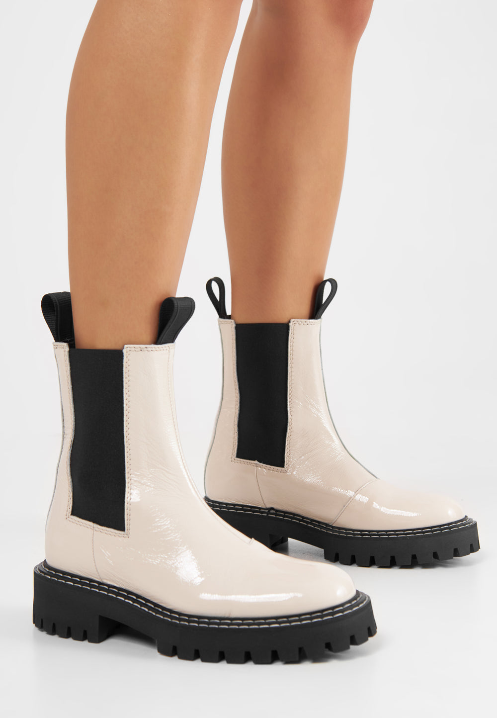 LÄST Daze - Patent Leather - Off White Ankle Boots Off White