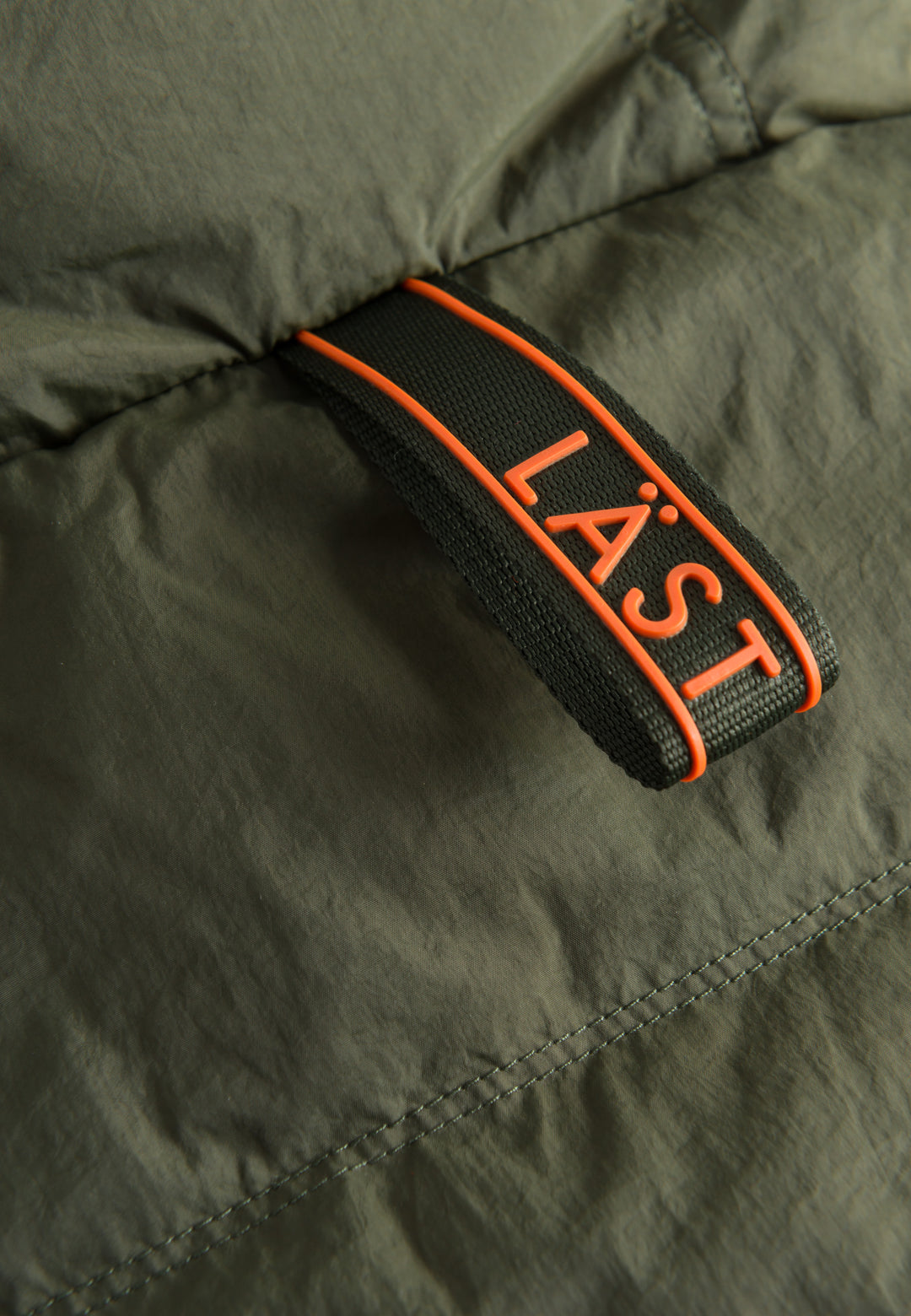 LÄST Hooded Puffer Neckwarmer - Olive/Orange Neckwarmer Olive/Orange