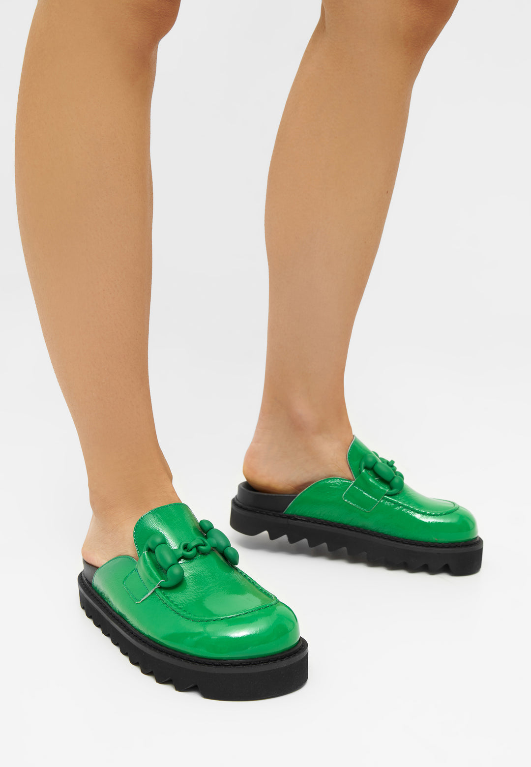 LÄST Philippa - Patent Leather - Green Slides Green