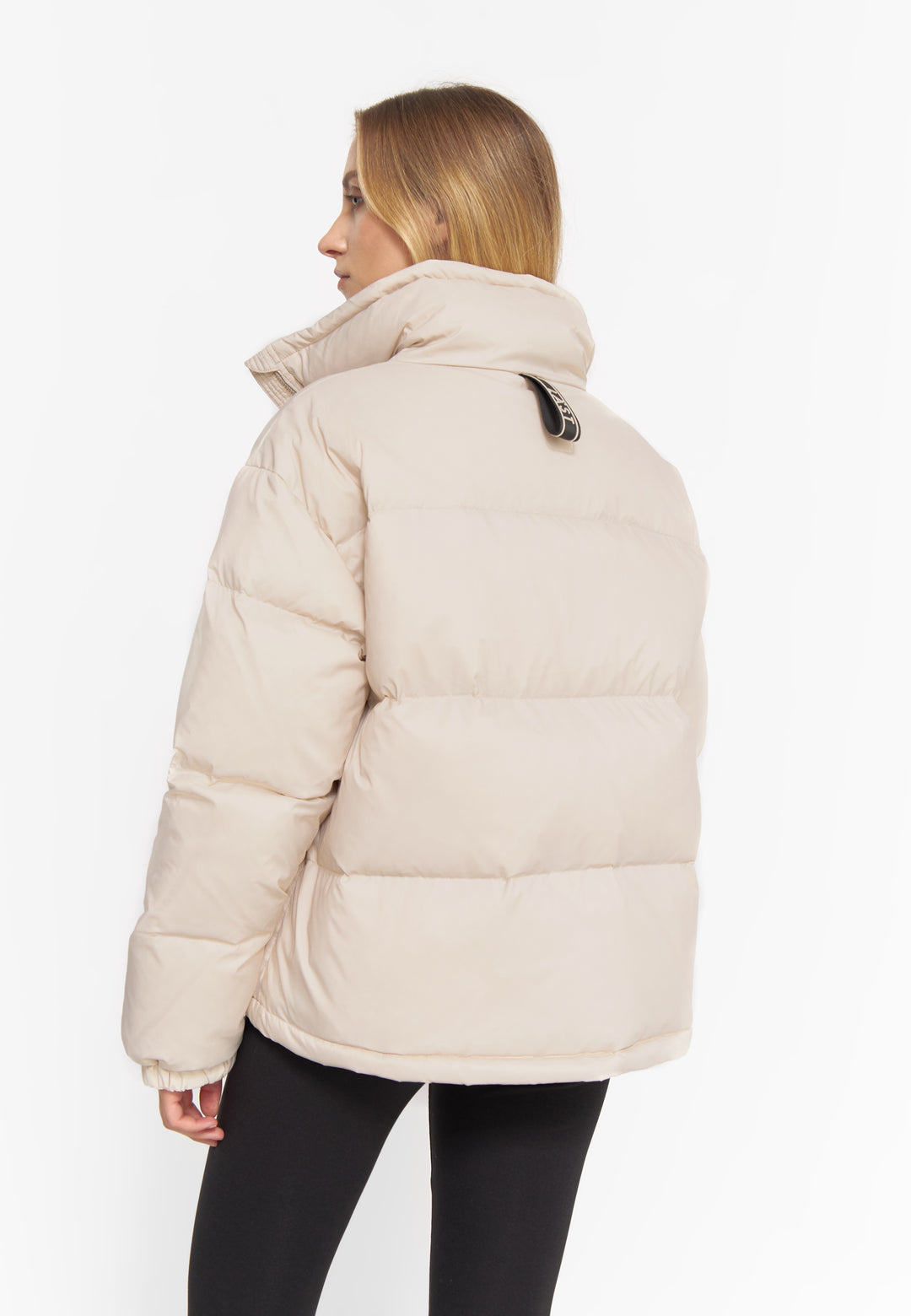 LÄST Short Puffer Jacket Sand Jackets Sand