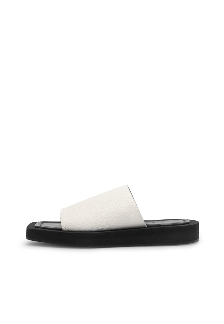 LÄST Soleima - Grained Leather - Off White Sandals Off White